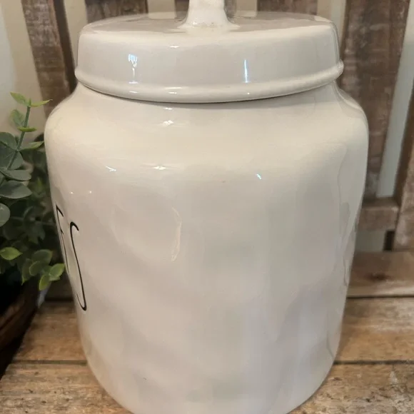 Rae Dunn Dimply Cookie Jar 2017/2018 - Picture 2 of 6